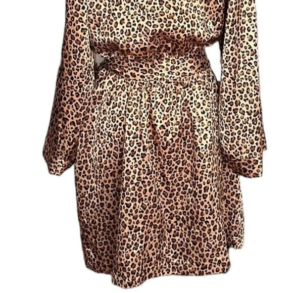 MORGAN TAYLOR Intimates Silky Animal Print Wrap Robe Layer Topper Jacket Size XL - Picture 8 of 16